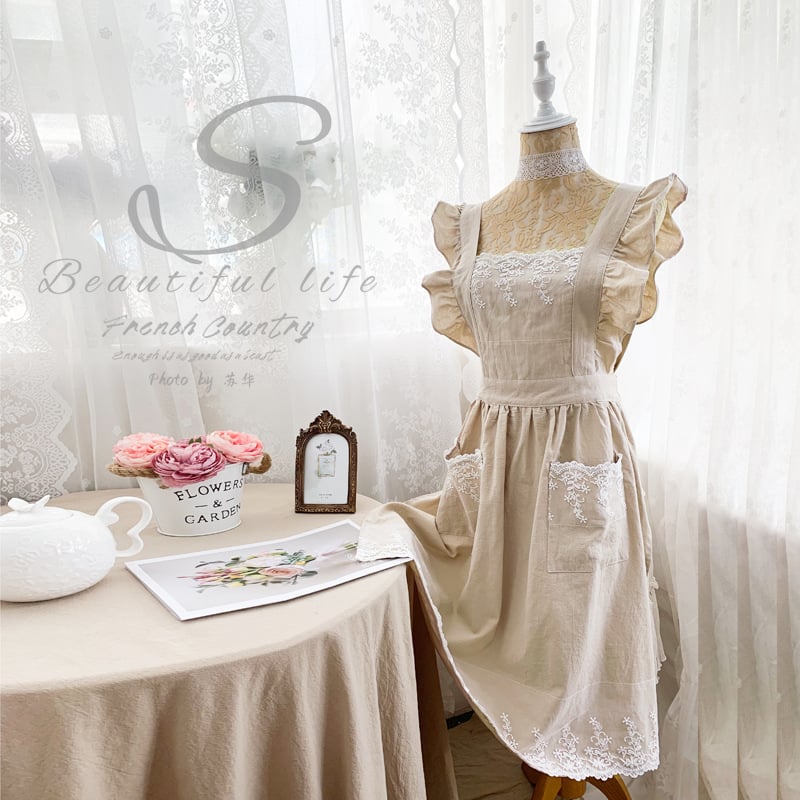The Provencal: Lace-Trimmed Artisanal Apron
