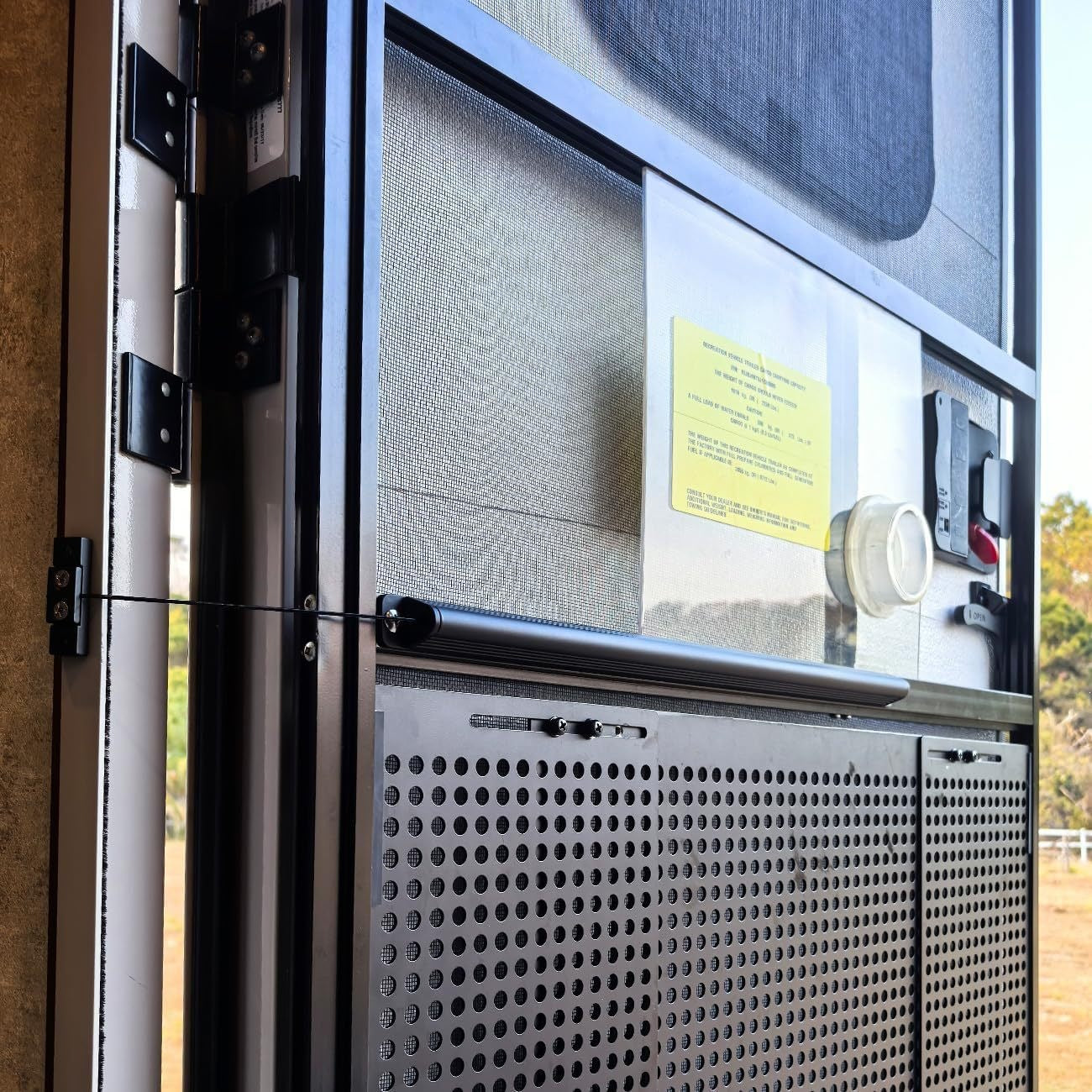Trysoviren RV Screen Door Auto Closer