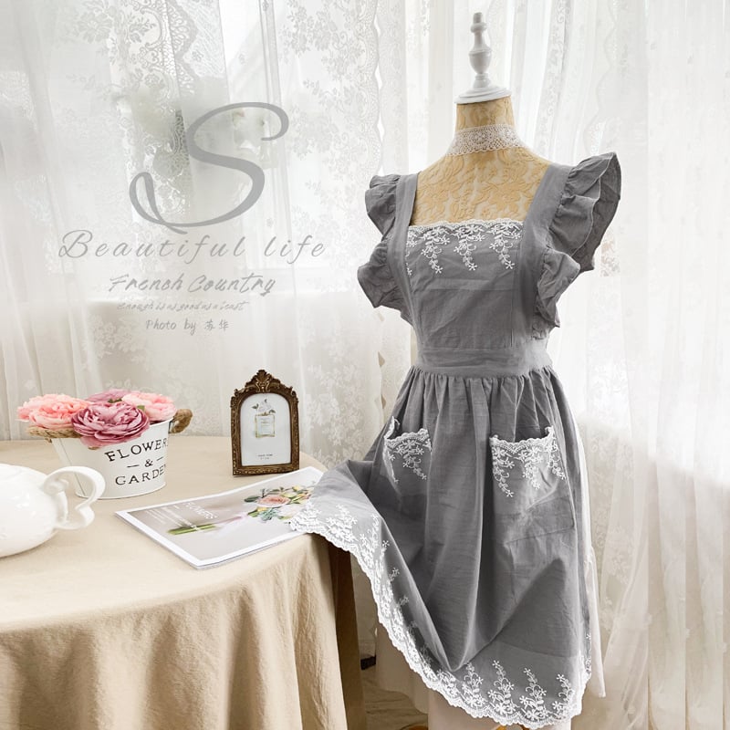 The Provencal: Lace-Trimmed Artisanal Apron